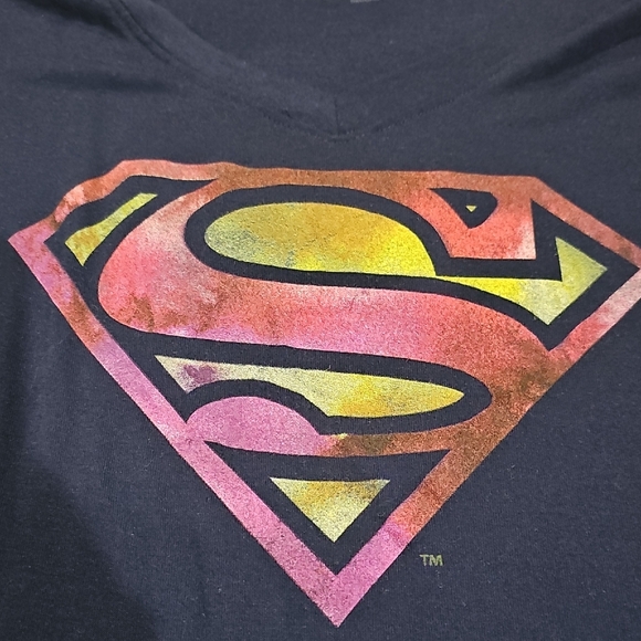 DC Comics Black Superman Emblem Tee - Picture 3 of 4